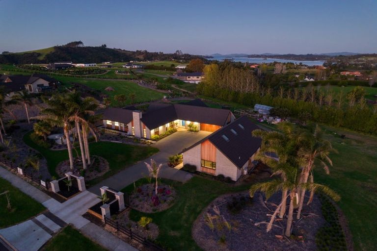 Photo of property in 2 Blue Penguin Drive, Kerikeri, 0294