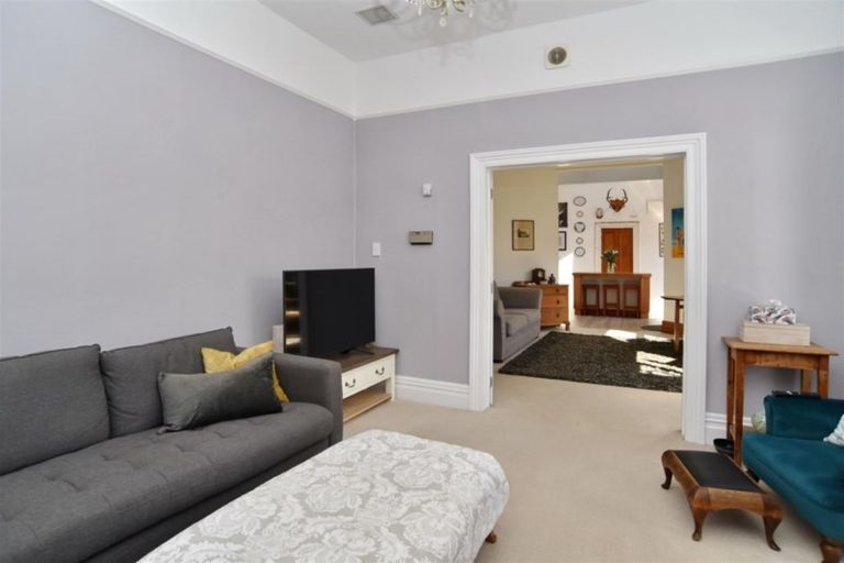 Photo of property in 30 Gresford Street, Edgeware, Christchurch, 8013