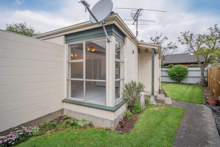Photo of property in 4/59 Peverel Street, Riccarton, Christchurch, 8041