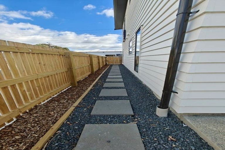 Photo of property in 150a Mcleod Road, Te Atatu South, Auckland, 0610