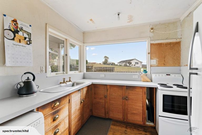 Photo of property in 66 Matija Place, Red Beach, 0932