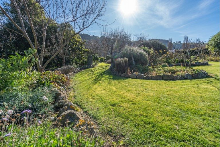 Photo of property in 1287 Okains Bay Road, Okains Bay, 7583