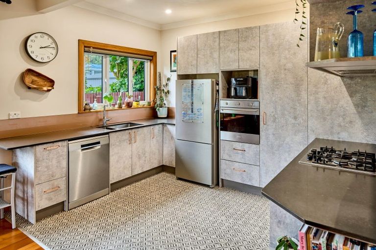 Photo of property in 13 Williams Grove, Melling, Lower Hutt, 5010