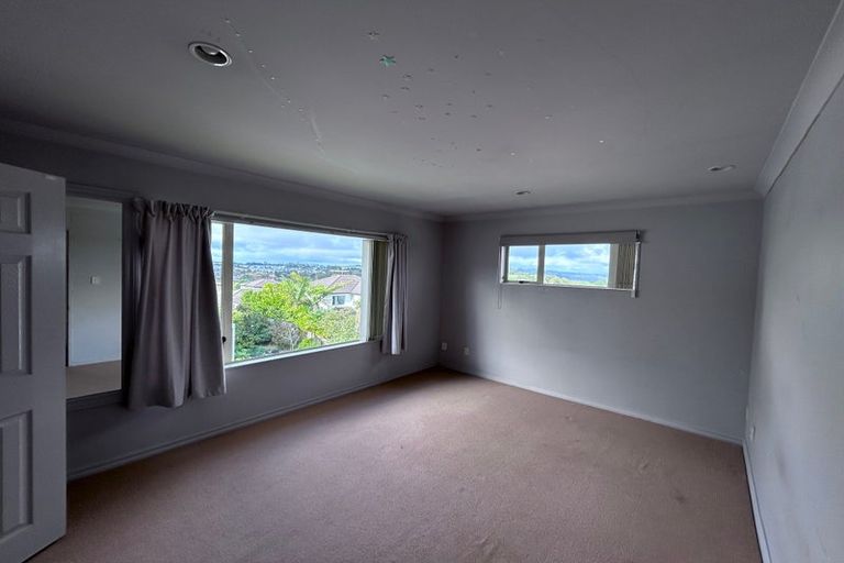 Photo of property in 42 Ballymore Drive, Pinehill, Auckland, 0632