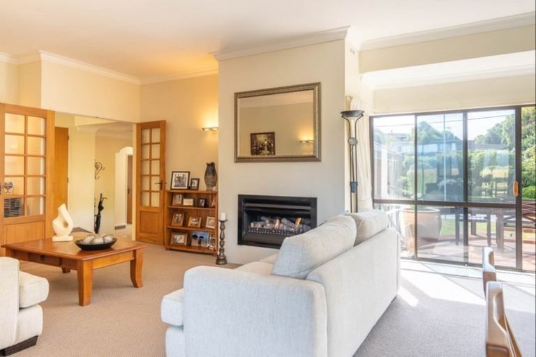 Photo of property in 58 Golf Road, Paraparaumu Beach, Paraparaumu, 5032