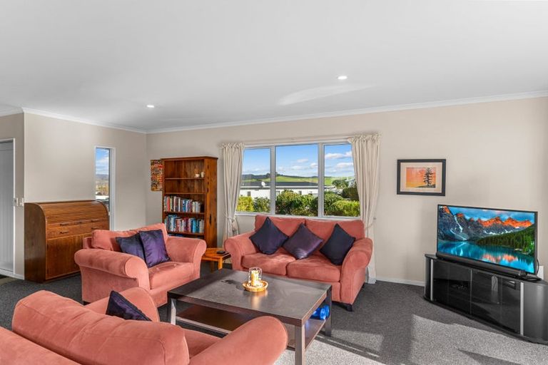 Photo of property in 12 Weka Street, Mangawhai, 0505