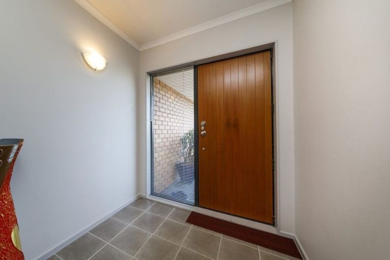 Photo of property in 45 Peter Hall Drive, Kelvin Grove, Palmerston North, 4414