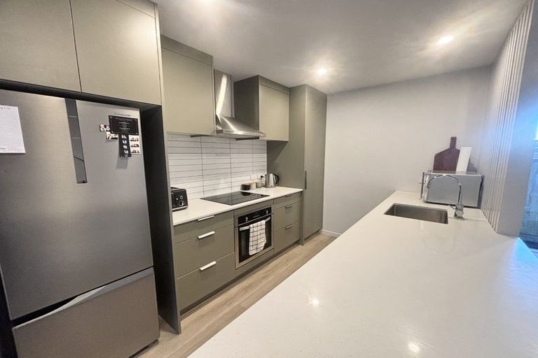 Photo of property in 9/7 Johnston Grove, Taita, Lower Hutt, 5011