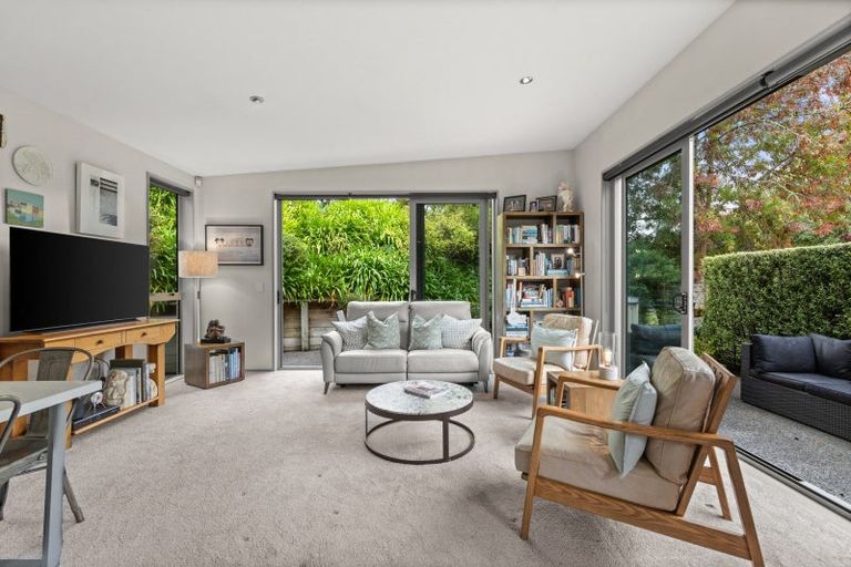 Photo of property in 2 Tokomaru Drive, Havelock North, 4130