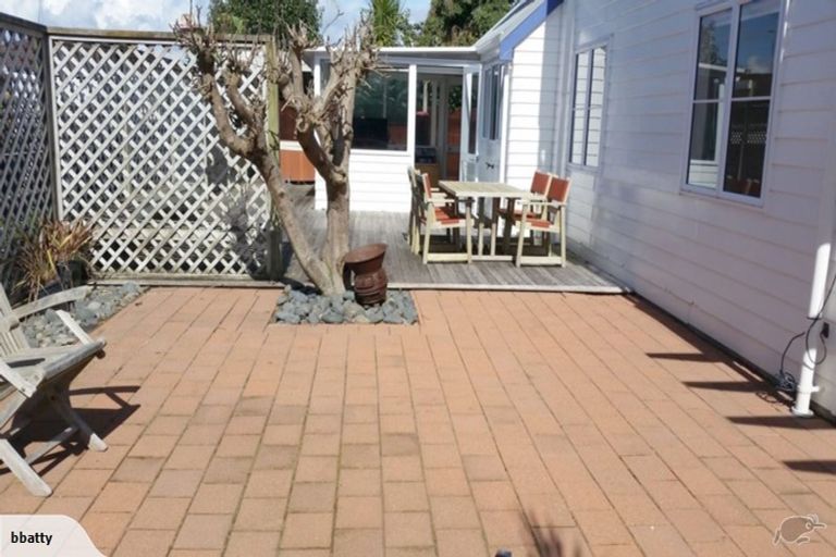 Photo of property in 2/7a Corunna Road, Milford, Auckland, 0620