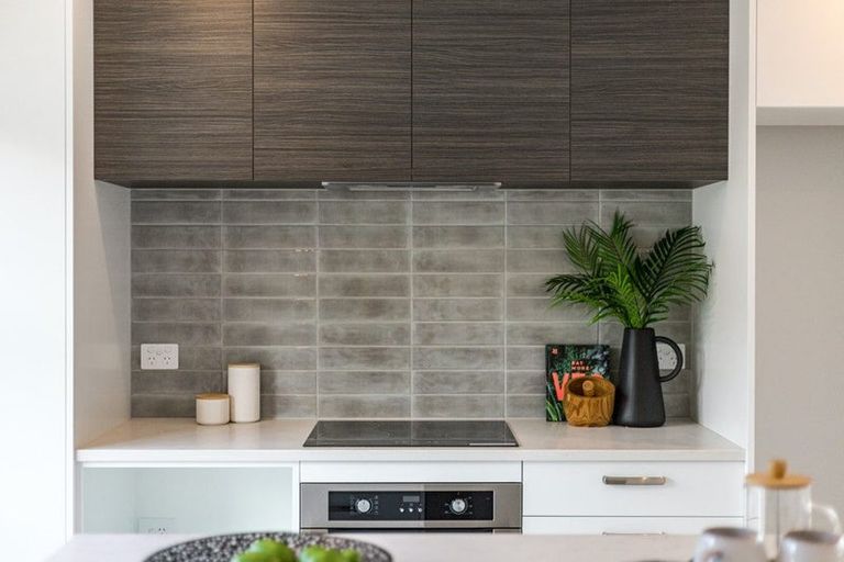 Photo of property in 142 Jamaica Drive, Grenada North, Wellington, 5028