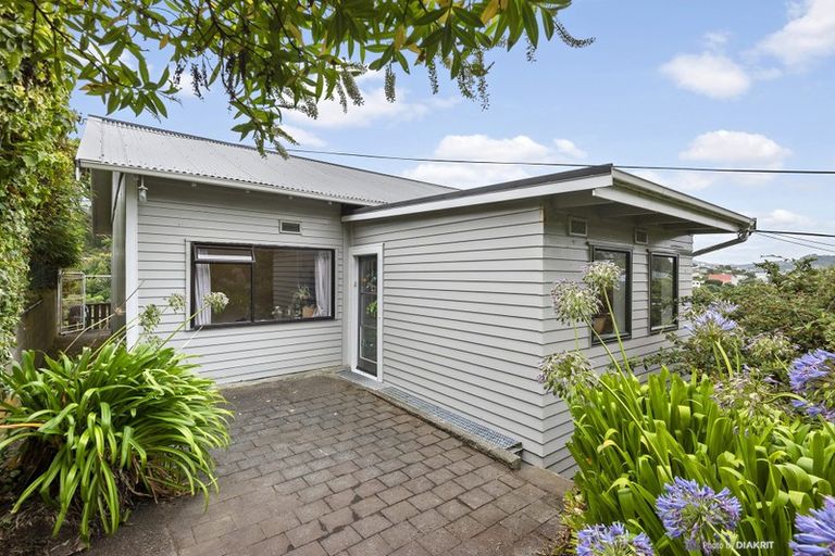 Photo of property in 18 Lincoln Street, Brooklyn, Wellington, 6021