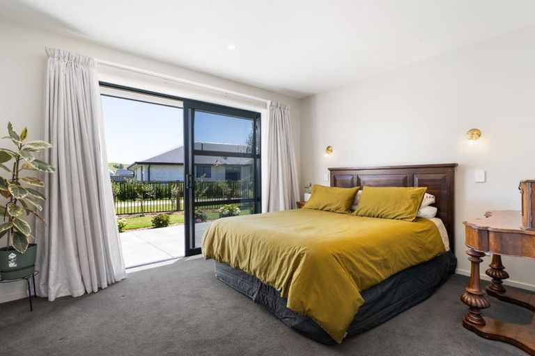 Photo of property in 9 Greenwood Place, Amberley, 7410