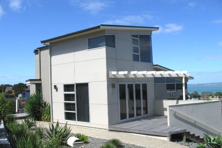 Photo of property in 7 Mariners View Road, Beach Haven, Auckland, 0626
