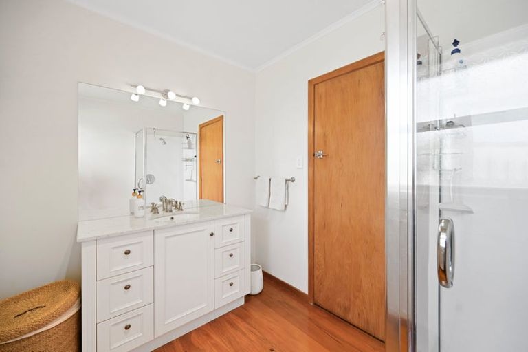 Photo of property in 6 Eton Drive, Hillcrest, Hamilton, 3216