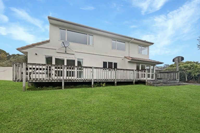 Photo of property in 18 Myers Grove, Churton Park, Wellington, 6037