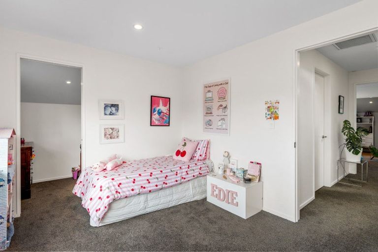 Photo of property in 152a Wairakei Road, Bryndwr, Christchurch, 8053