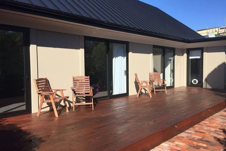 Photo of property in 39 Idris Road, Fendalton, Christchurch, 8052