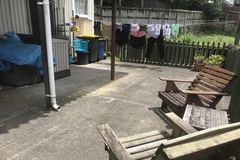 Photo of property in 157 Don Buck Road, Massey, Auckland, 0614