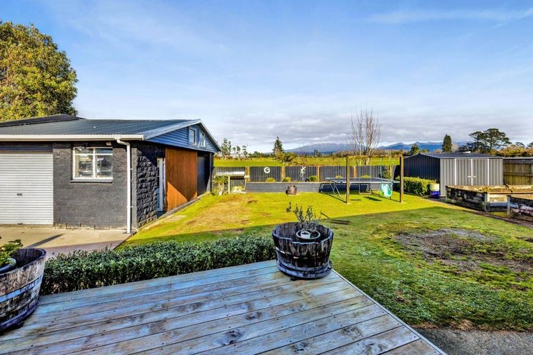 Photo of property in 1 Raunui Crescent, Inglewood, 4330