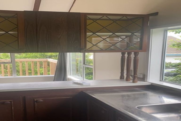 Photo of property in 2/3 Northwick Place, Hillcrest, Auckland, 0627