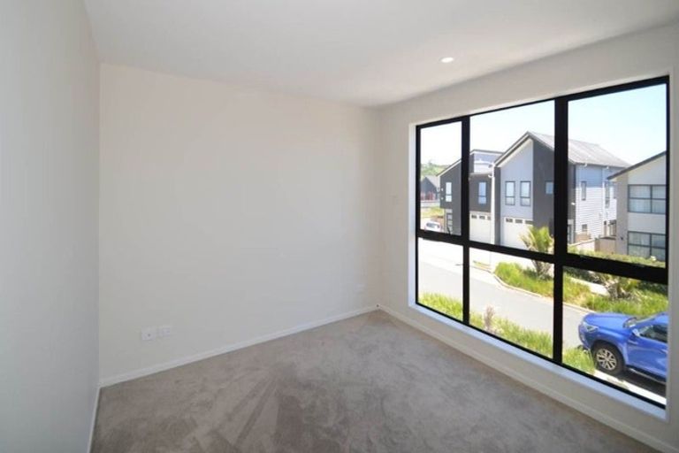 Photo of property in 8a Christella Street, Flat Bush, Auckland, 2019