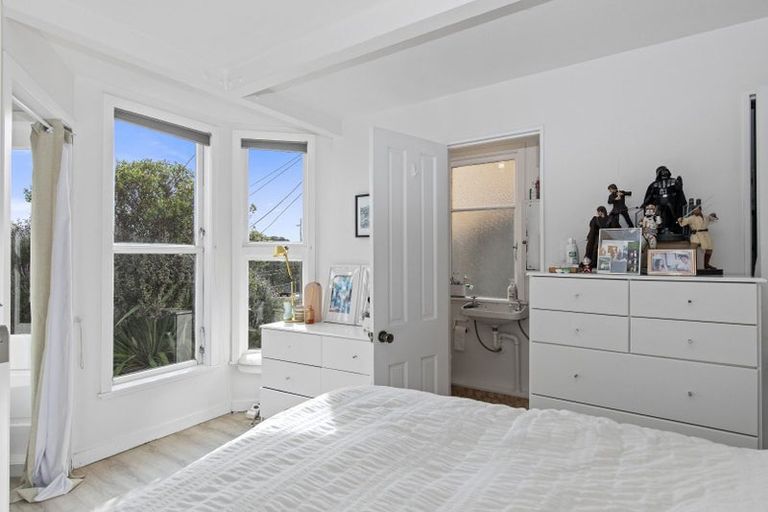 Photo of property in 3 Mcintyre Avenue, Mount Victoria, Wellington, 6011