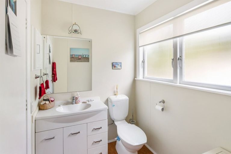 Photo of property in 16 Dominion Park Street, Johnsonville, Wellington, 6037