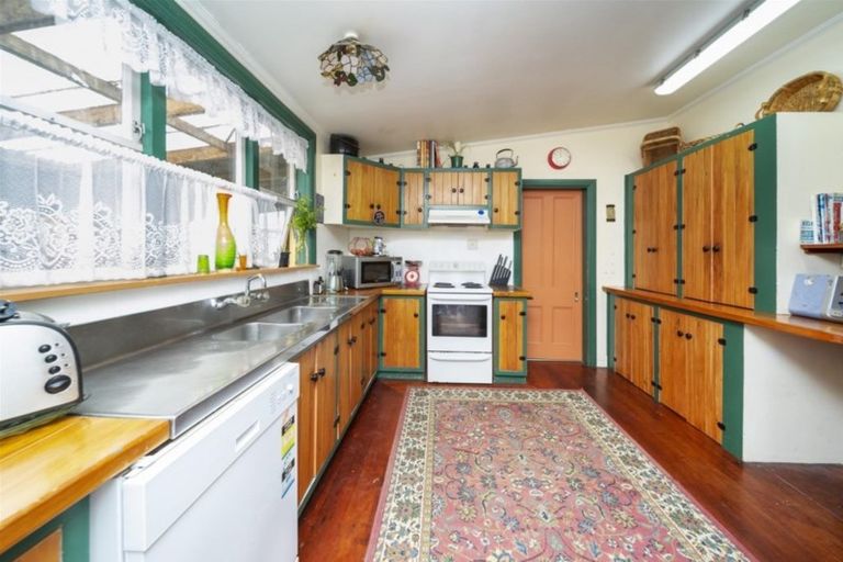 Photo of property in 46 Vogel Street, Hawera, 4610