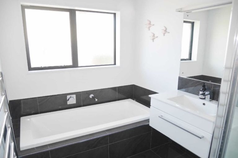 Photo of property in 9 Gosling Crescent, Halswell, Christchurch, 8025