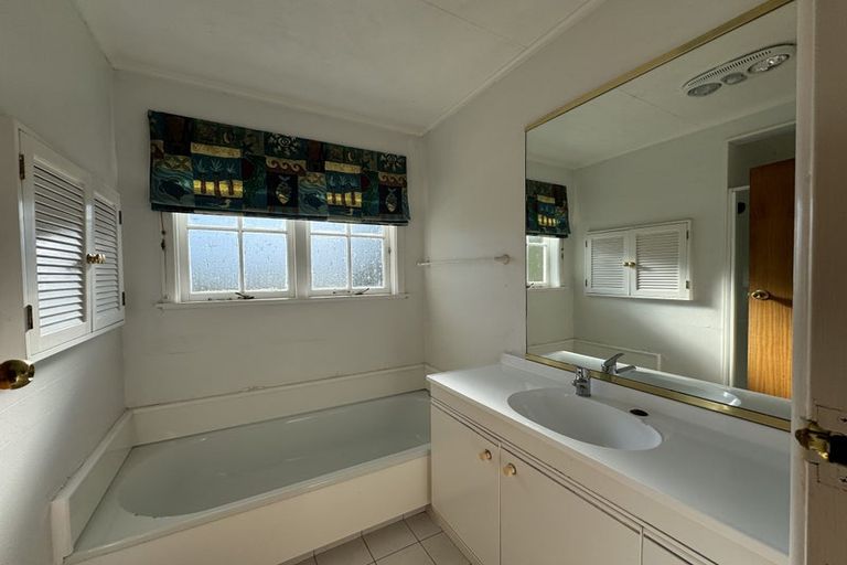 Photo of property in 36 Holland Street, Wainuiomata, Lower Hutt, 5014