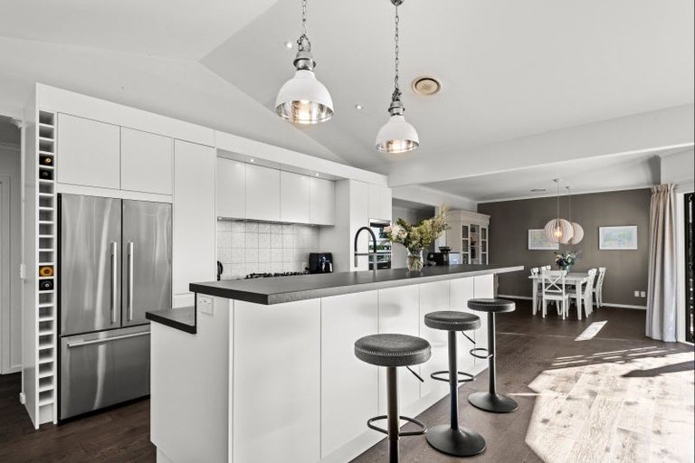 Photo of property in 69 Polson Hill Drive, Aokautere, Palmerston North, 4471