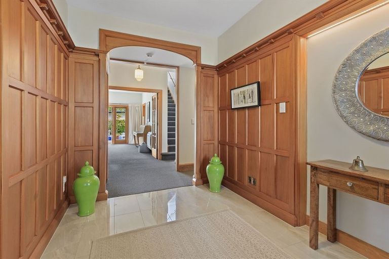 Photo of property in 1 Bradnor Road, Fendalton, Christchurch, 8052