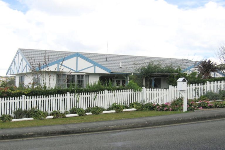 Photo of property in 8 Ridgeway Drive, Te Kamo, Whangarei, 0112