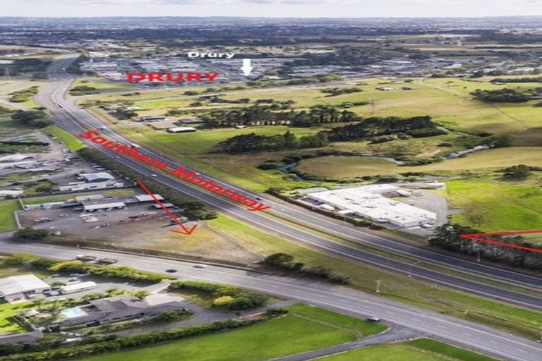 Photo of property in 564-568 Great South Road, Runciman, Drury, 2578