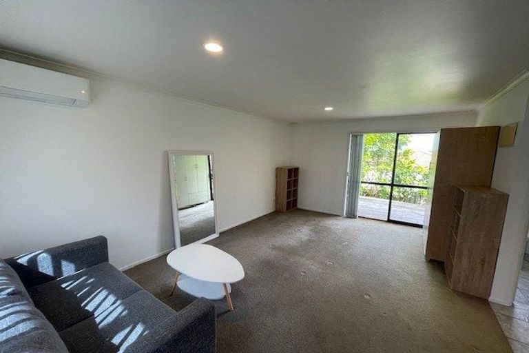 Photo of property in 26 Mackwell Road, Fairview Heights, Auckland, 0632