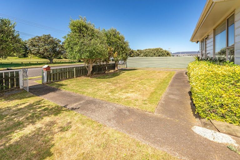 Photo of property in 25 Carson Street, Castlecliff, Whanganui, 4501