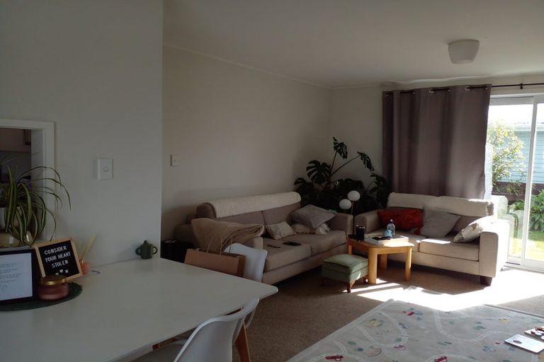 Photo of property in 1/23 Maple Grove, Maungaraki, Lower Hutt, 5010