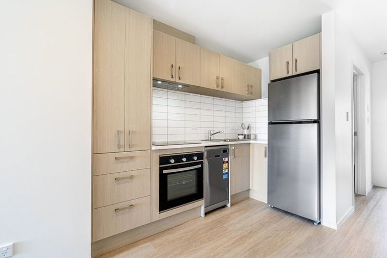 Photo of property in 8 Karaipiture Road, Karaka, 2124