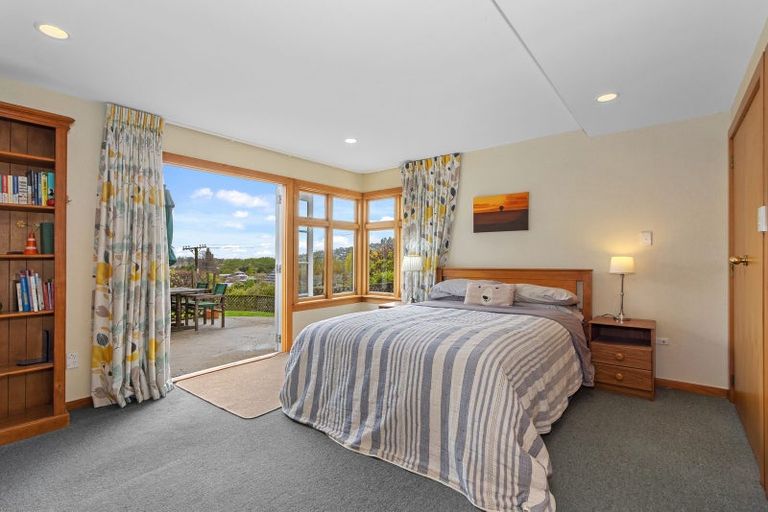 Photo of property in 3 Merlewood Avenue, Cashmere, Christchurch, 8022