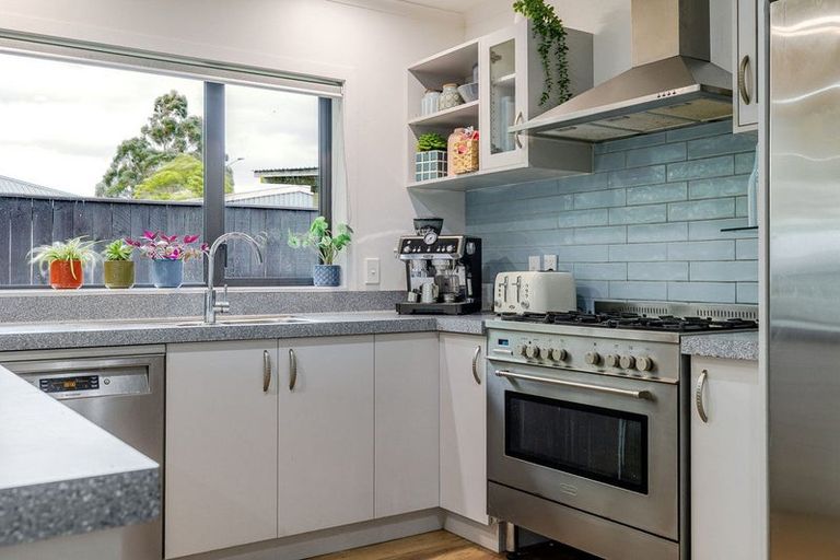 Photo of property in 7 Pegasus Place, Kelvin Grove, Palmerston North, 4414