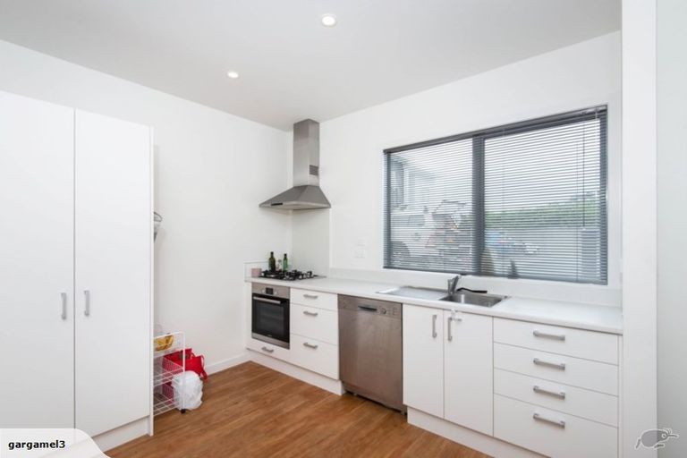 Photo of property in 32u8 Dr Taylor Terrace, Johnsonville, Wellington, 6037