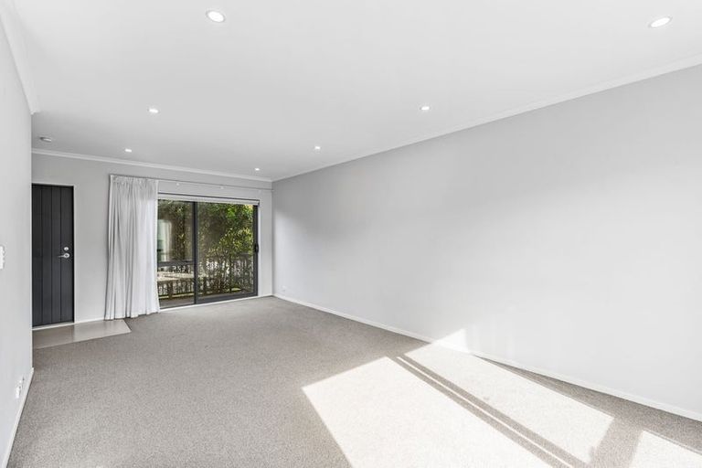 Photo of property in 4/38 Brigham Creek Road, Whenuapai, Auckland, 0618