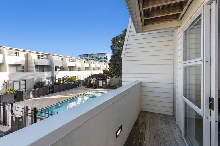 Photo of property in 19/3 Riverside Road, Orewa, 0931
