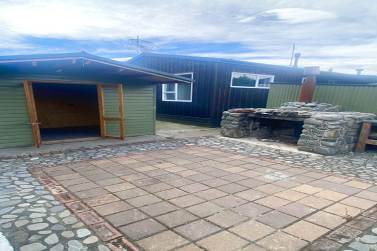 Photo of property in 15 Harewood Road, Oxford, 7430