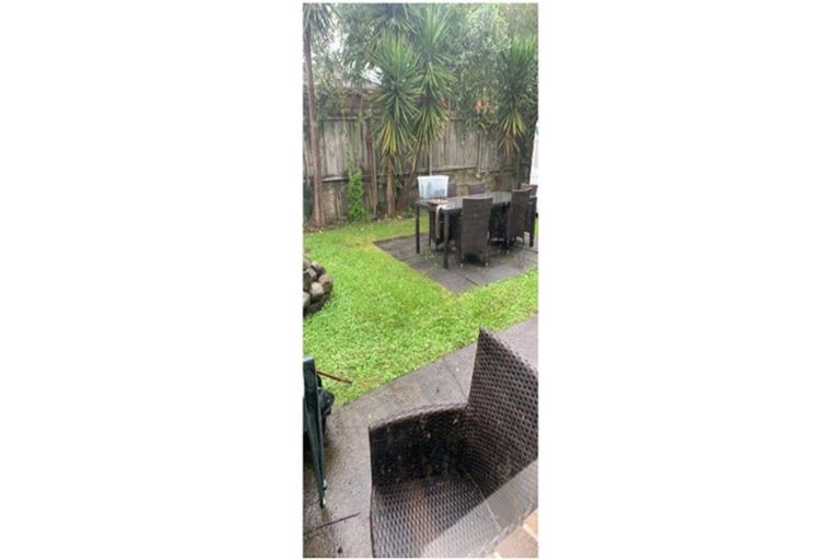 Photo of property in 24 Gendo Avenue, Henderson, Auckland, 0612