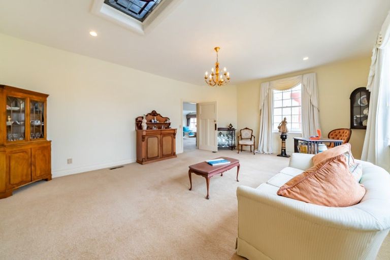 Photo of property in 19 Selwyn Terrace, Thorndon, Wellington, 6011