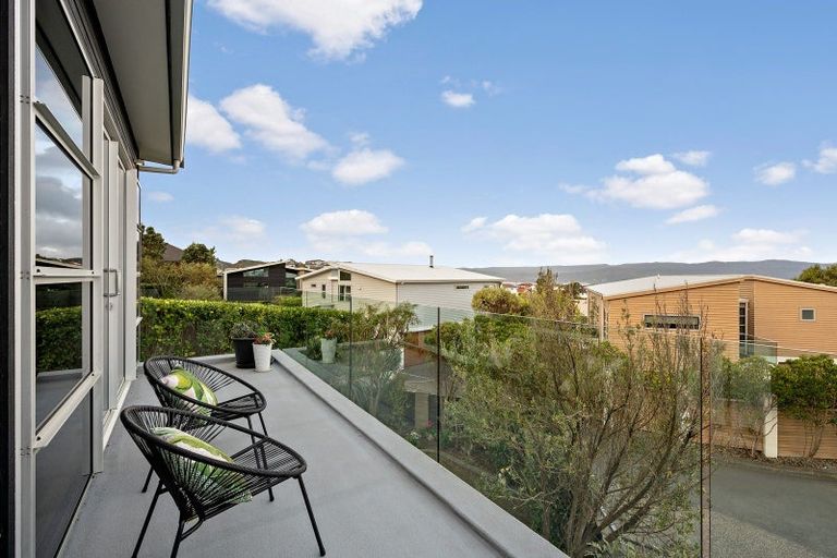 Photo of property in 2 Arakan Way, Khandallah, Wellington, 6035