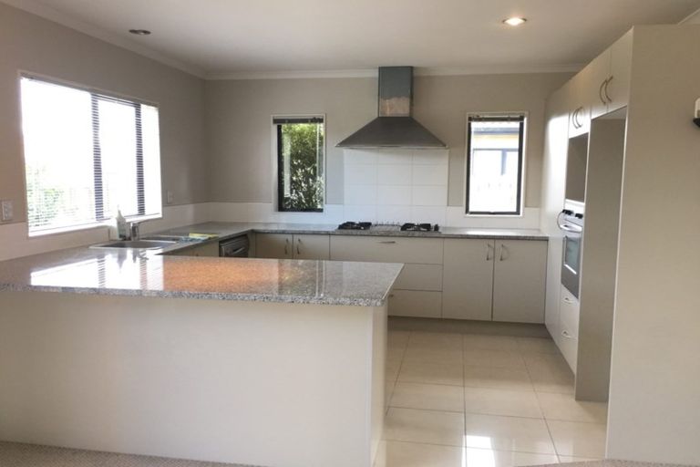 Photo of property in 11 Dunaff Place, Flat Bush, Auckland, 2019