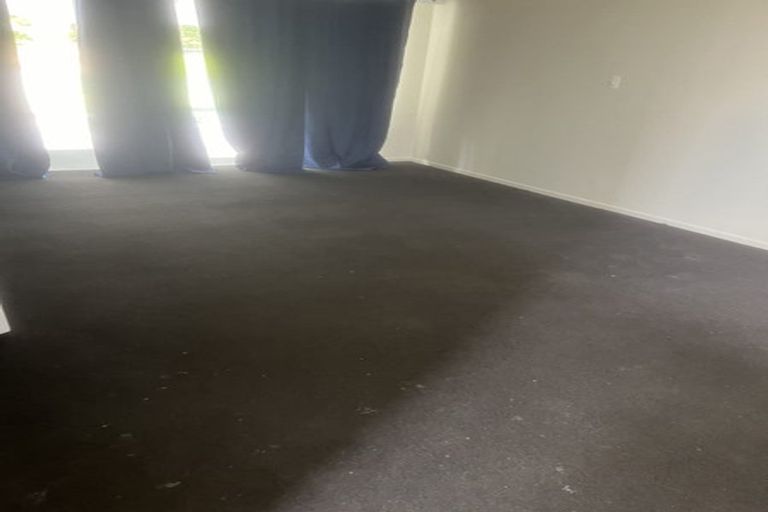 Photo of property in 64 Don Buck Road, Massey, Auckland, 0614